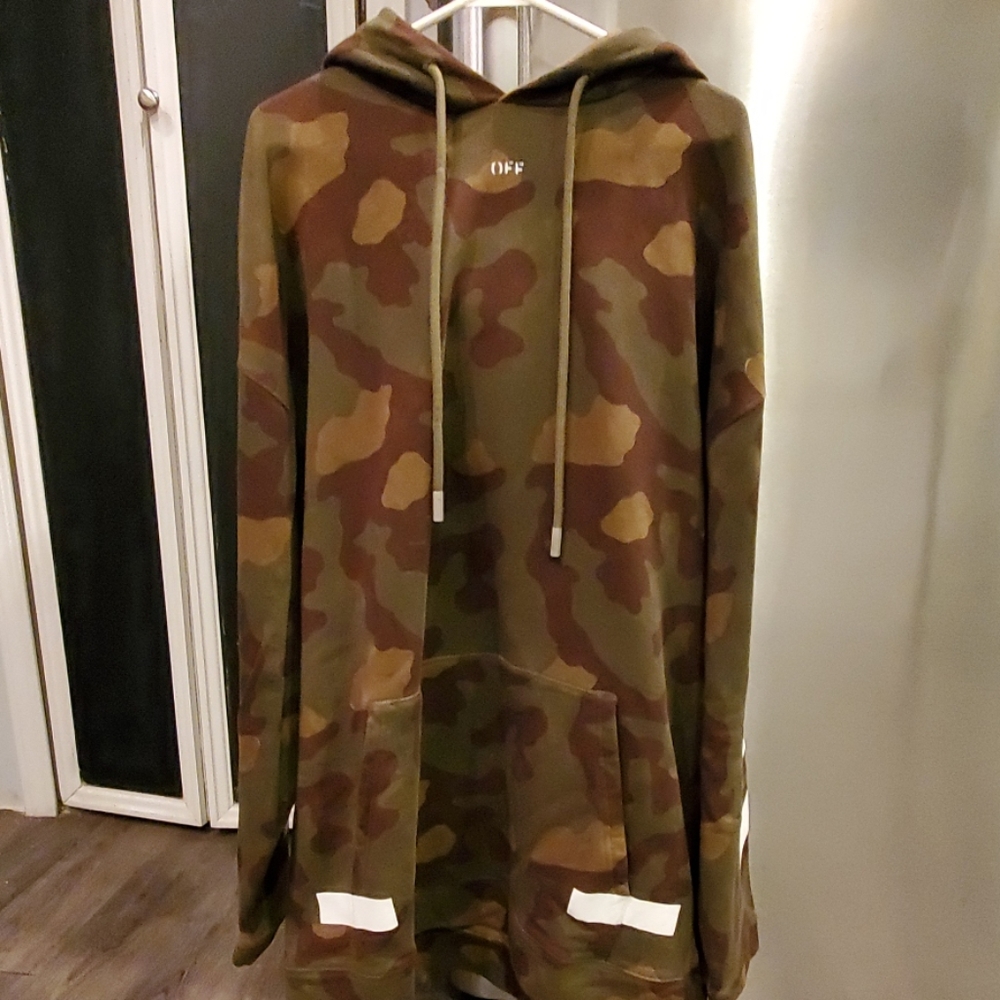 Off- white by Virgil Abloh hoodie